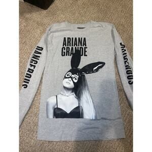 Ariana Grande Dangerous Woman Shirt Gray - Size Small - Tour Merch -Long Sleeve